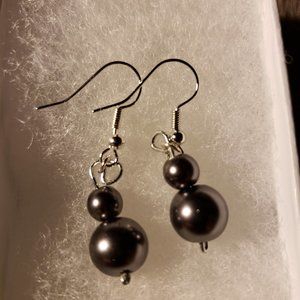 Dark Grey doubled small earring hooked